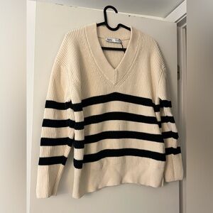 Zara Cream Ribbed V-Neck Sweater